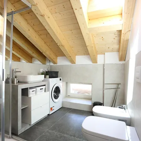 Apartment Casa Bea 4 *